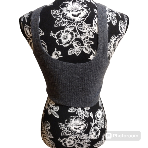 Everlane The Cozy-Stretch Tank Top made with Yak Hair - Picture 5 of 7